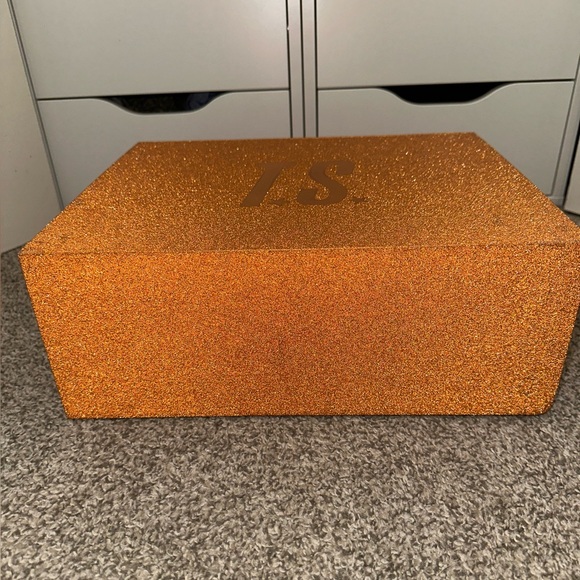 Taylor Swift Official The Life of a Showgirl Cardigan - Picture 7 of 11